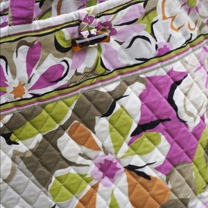 Vera Bradley Bags - VGUC Vera Bradley Toggle Tote in Portobello Road Vera Bradley Bags - VGUC Vera Bradley Toggle Tote in Portobello Road